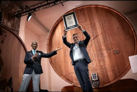 Guinness World Record - Roberto Sarotto - Biggest wooden barrel of the world